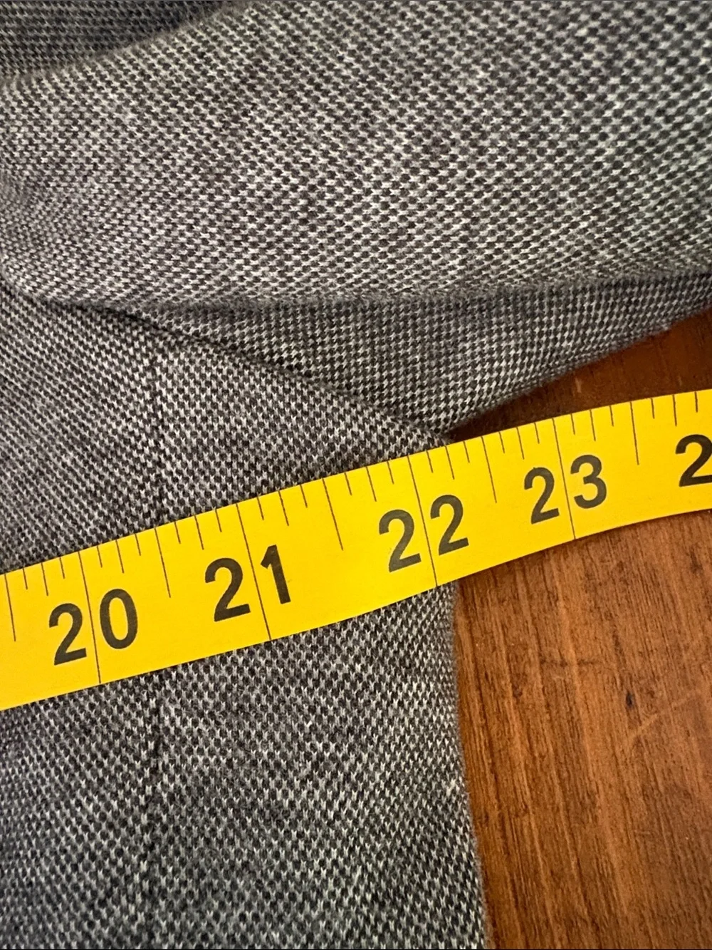 Banana Republic Slim Fit  Gray Textured Knit Soft Sports Coat Academia Sz 44R